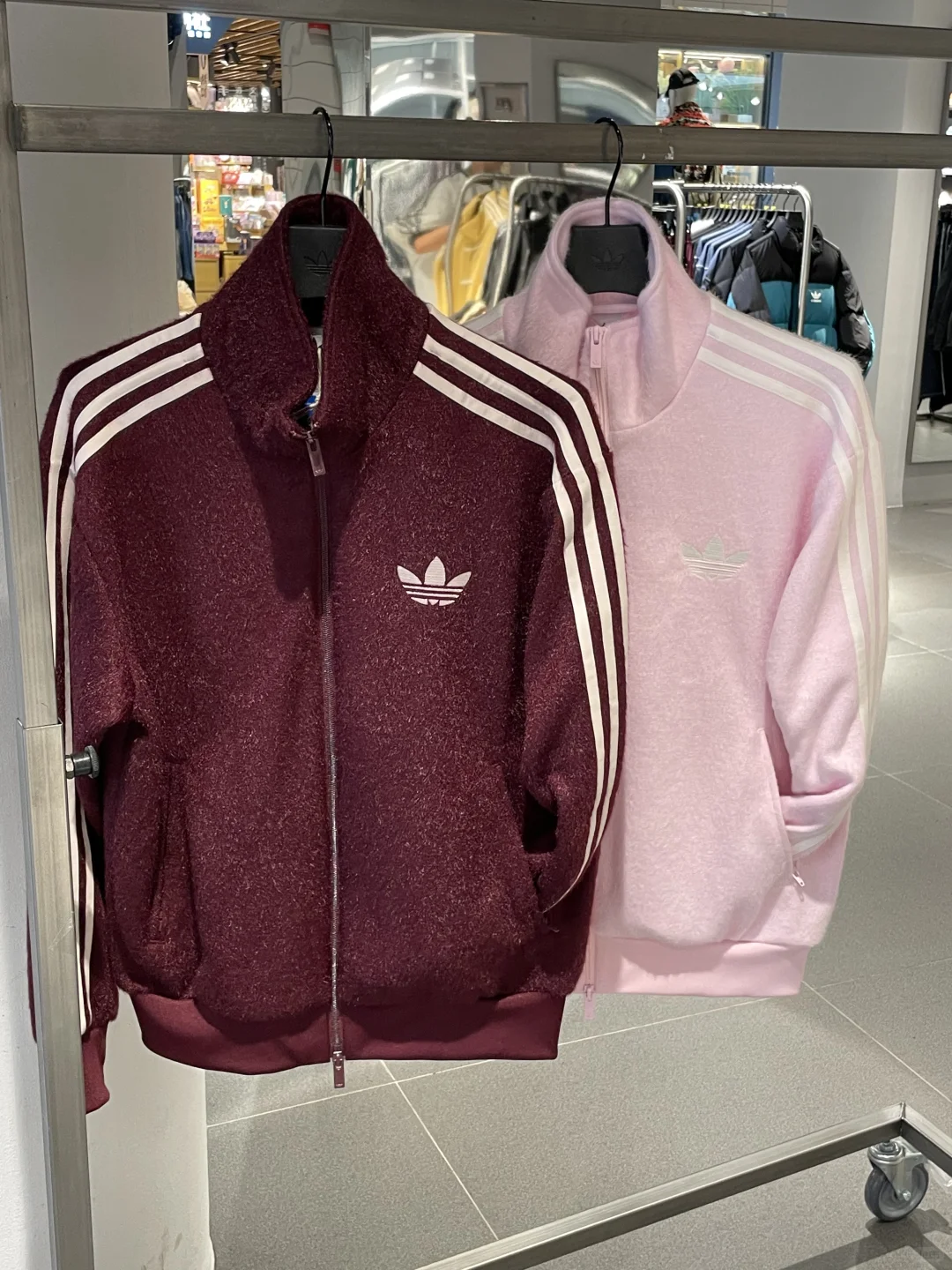 三叶草女孩的温柔开关💖阿迪粉外套也太奶啦