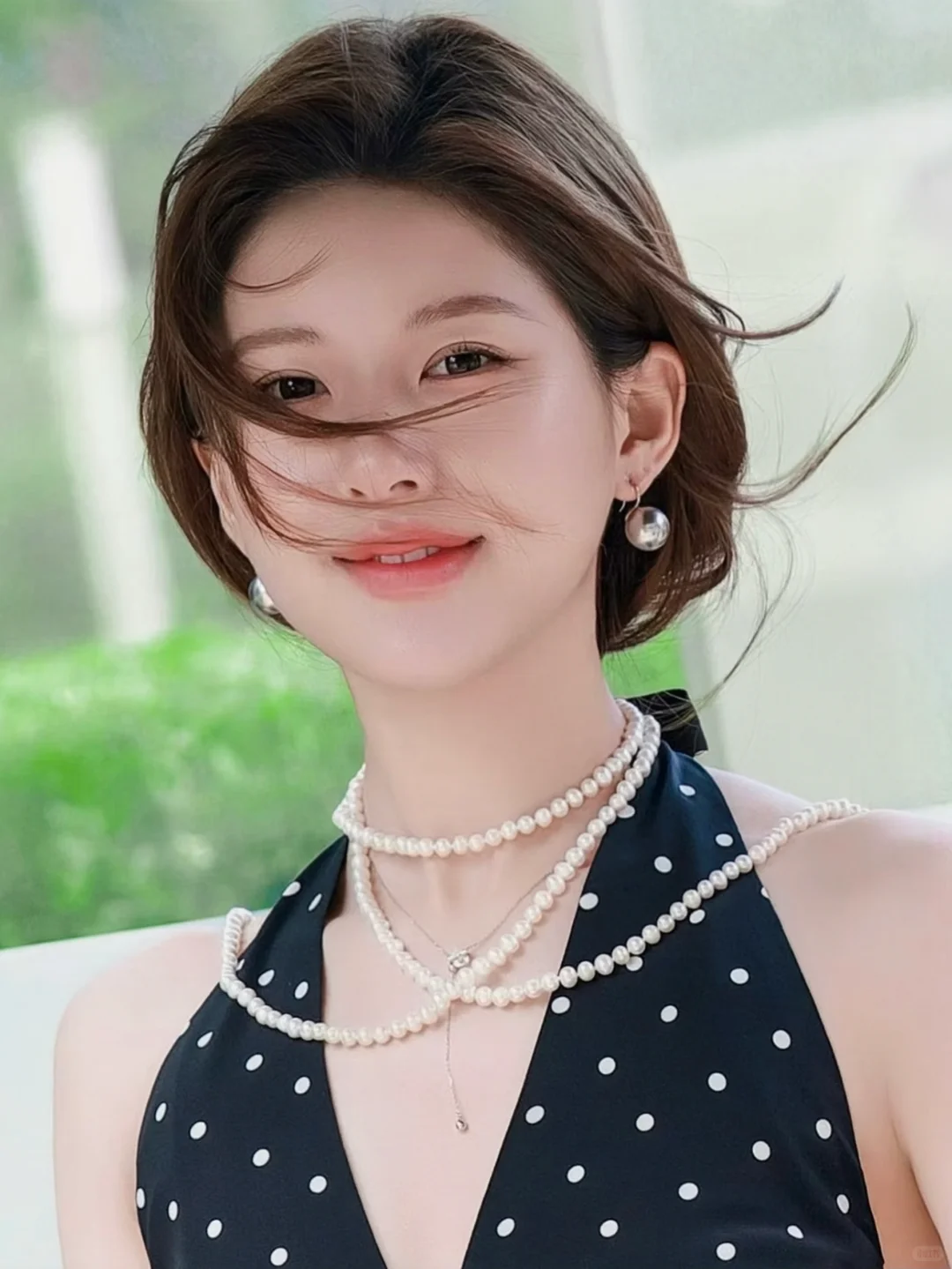 许妍就是行走的戴珍珠的女孩～珍珠系美女