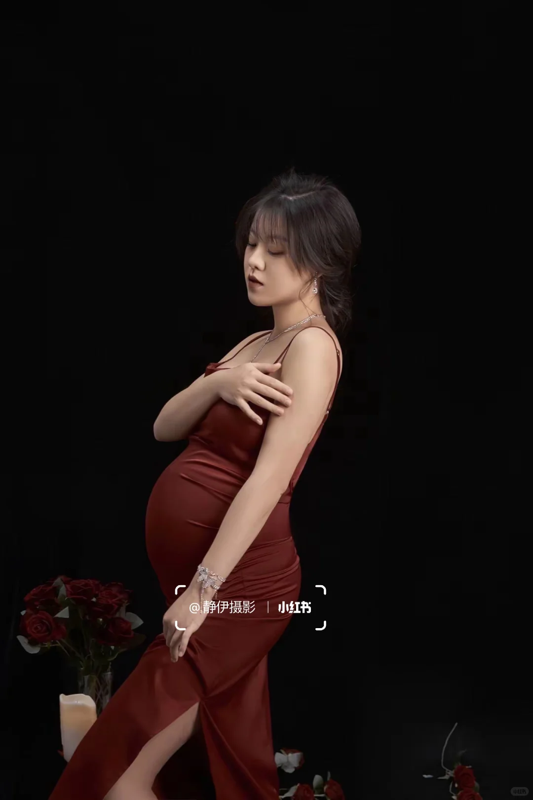 高级氛围感红裙吊带孕姿孕妈妈写真❤️