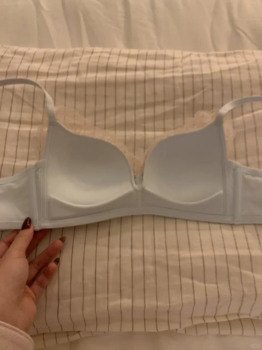 淡颜美女感 湿漉漉的女人味