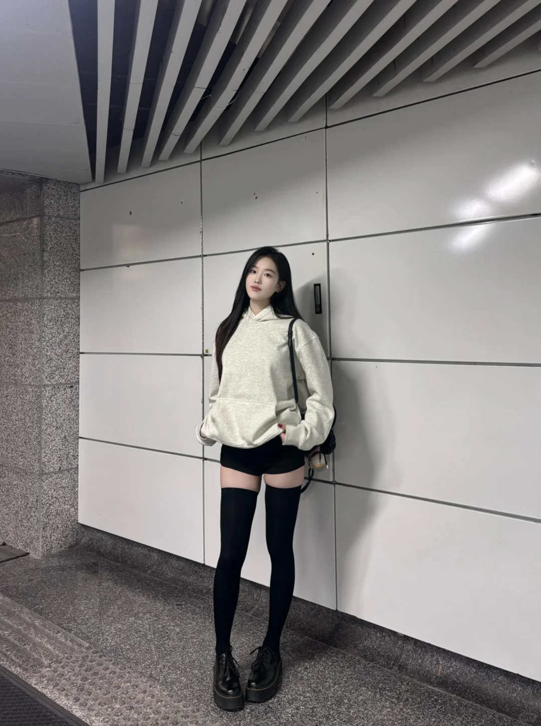 170 ootd｜高压过膝袜好有漫画感