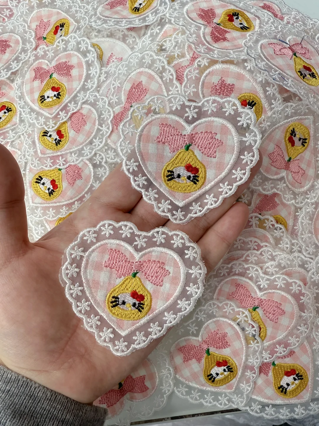 发现一个超可爱的动物布贴蕾丝标🎁！