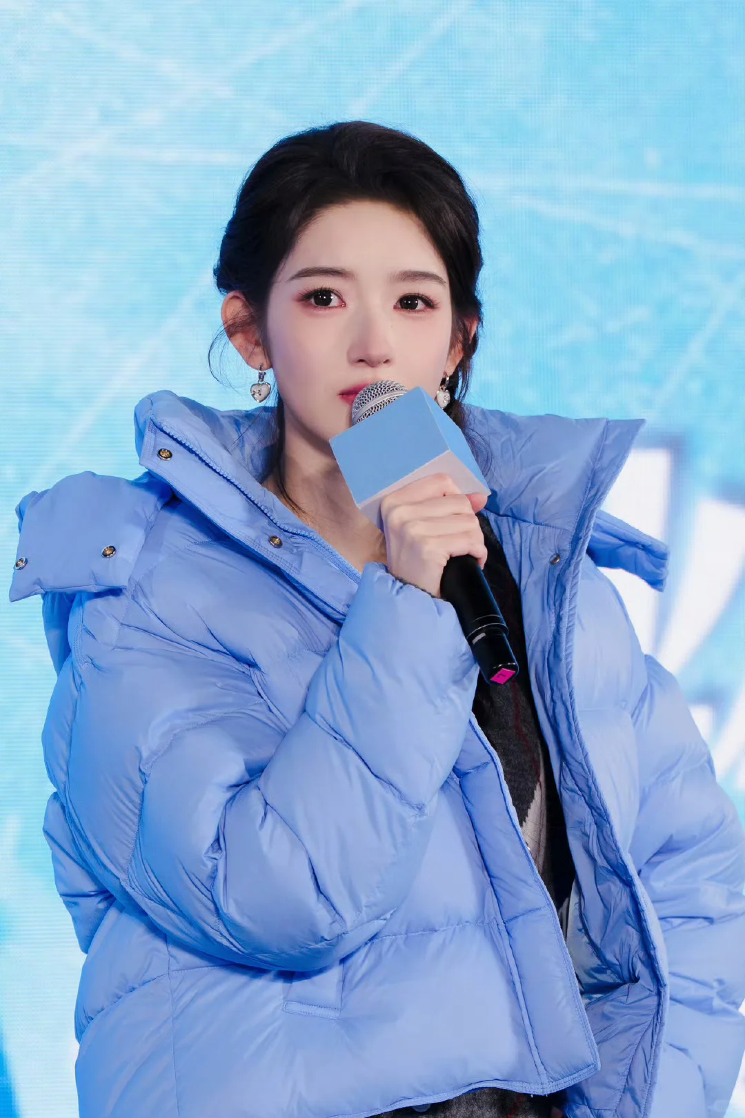 光是氛围感的尽头～人间天使王玉雯