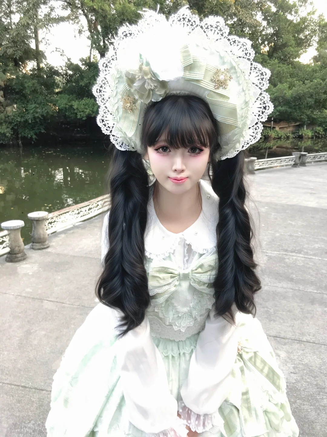 圣诞g若草，在湖边拍的，好美