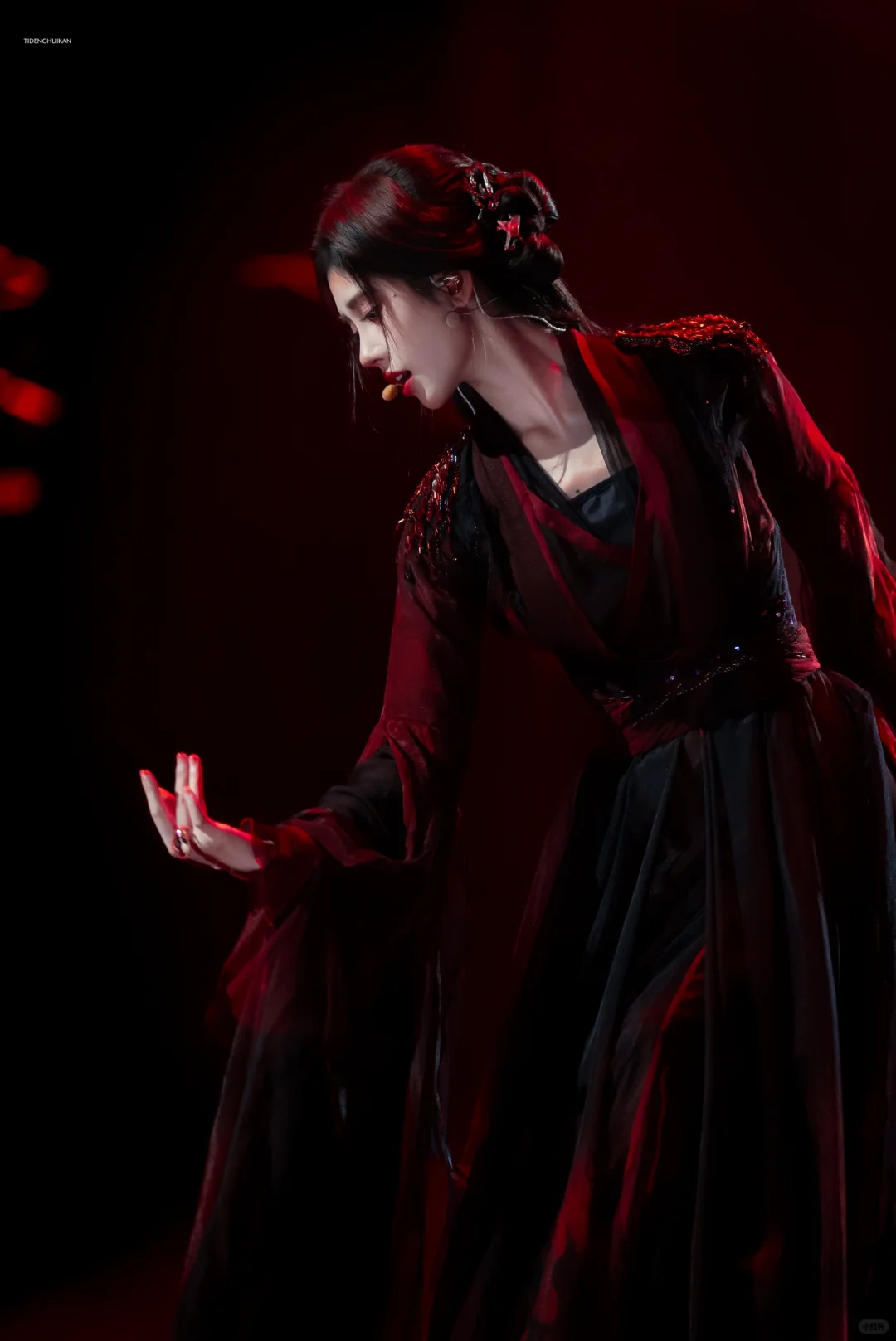 谁懂蒙眼的这个造型