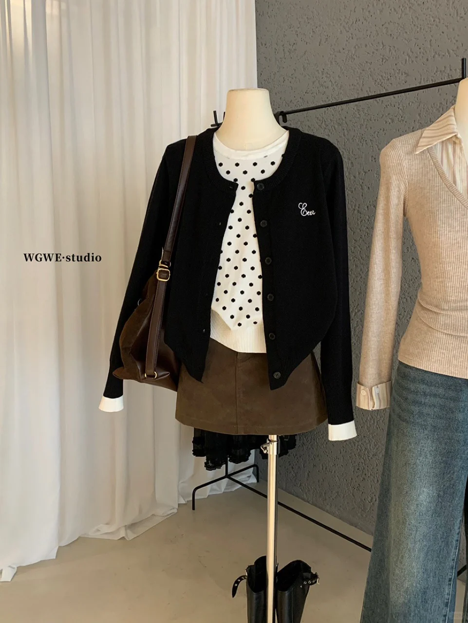 是我喜欢的简约休闲穿搭🖤