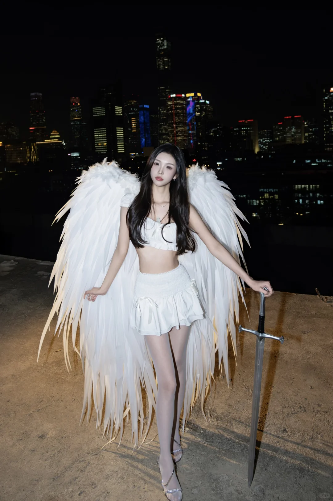 天使是一段隐喻 所有的本体都是你