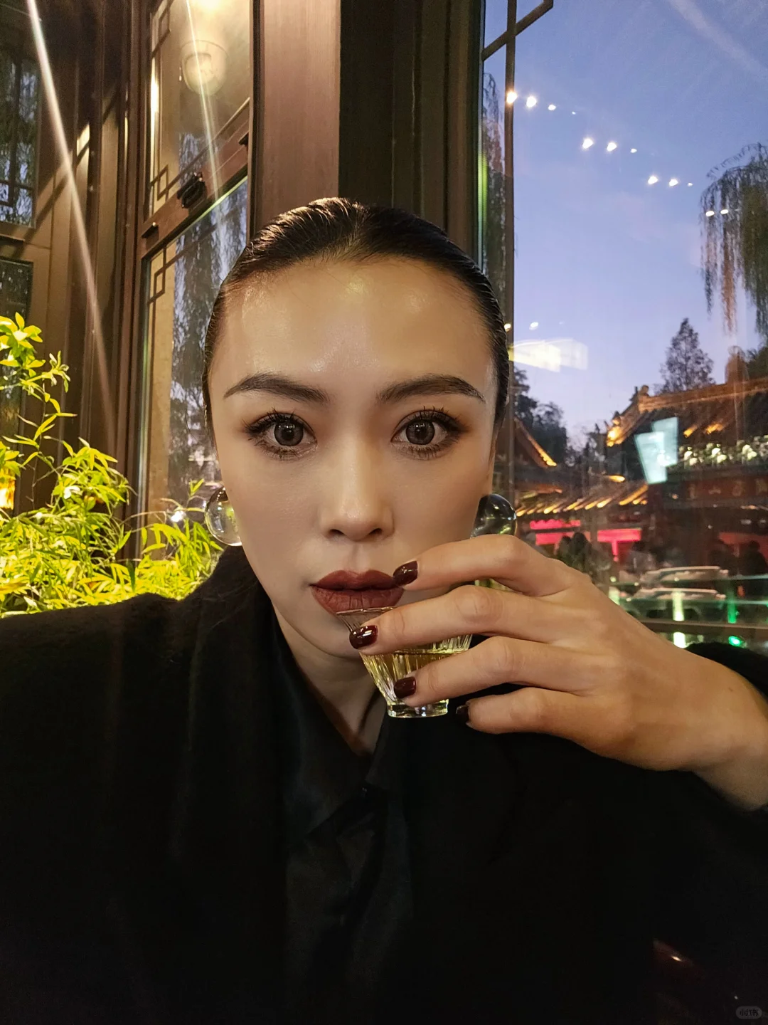 御姐风、黑发红唇、自拍🤳库存、