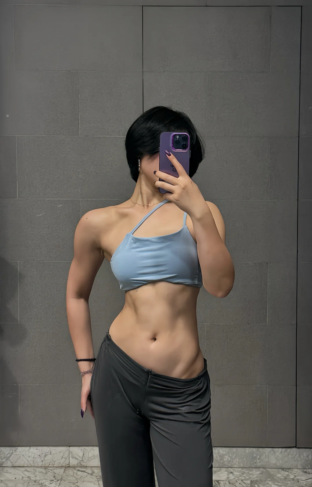 我爱腹肌马甲线