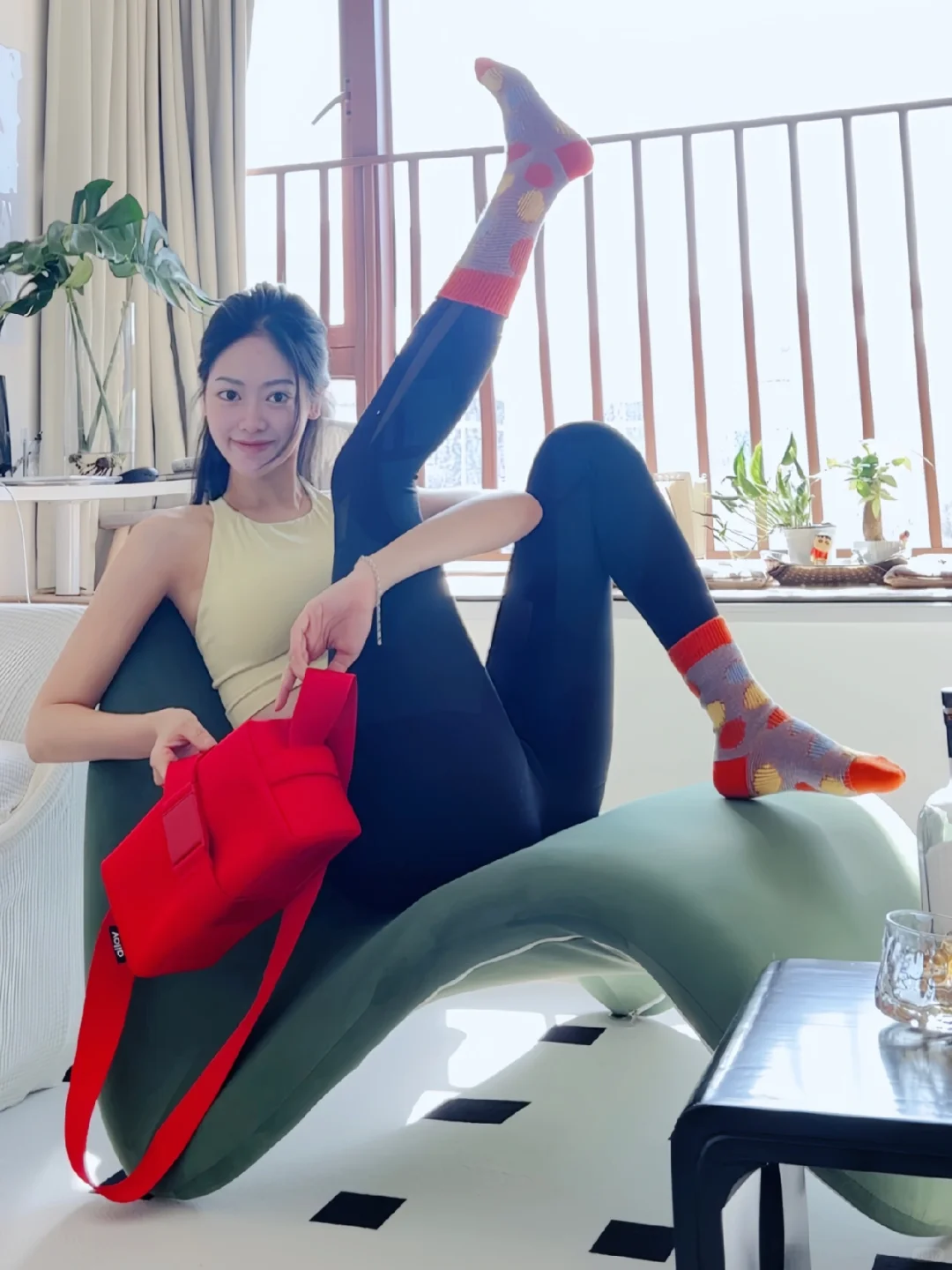 一起做耐看型美女！和自己交个杯～🥃