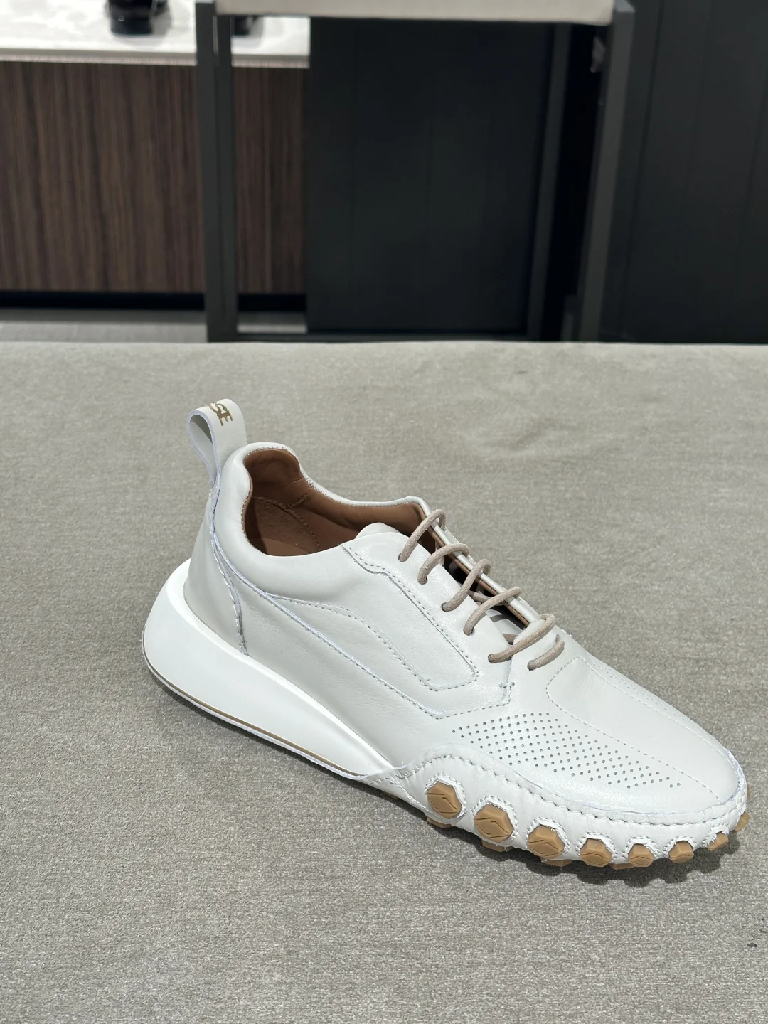 女款豆豆底休闲鞋 折扣2k+ LOTTUSSE|乐途仕