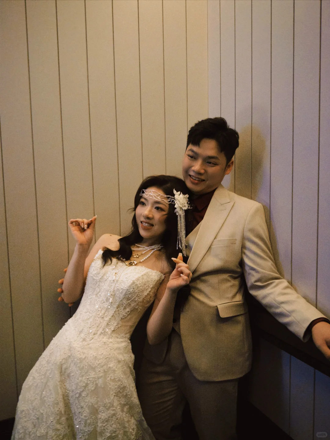 东莞婚纱礼服裙褂 婚礼 试纱 缎面蕾丝轻纱