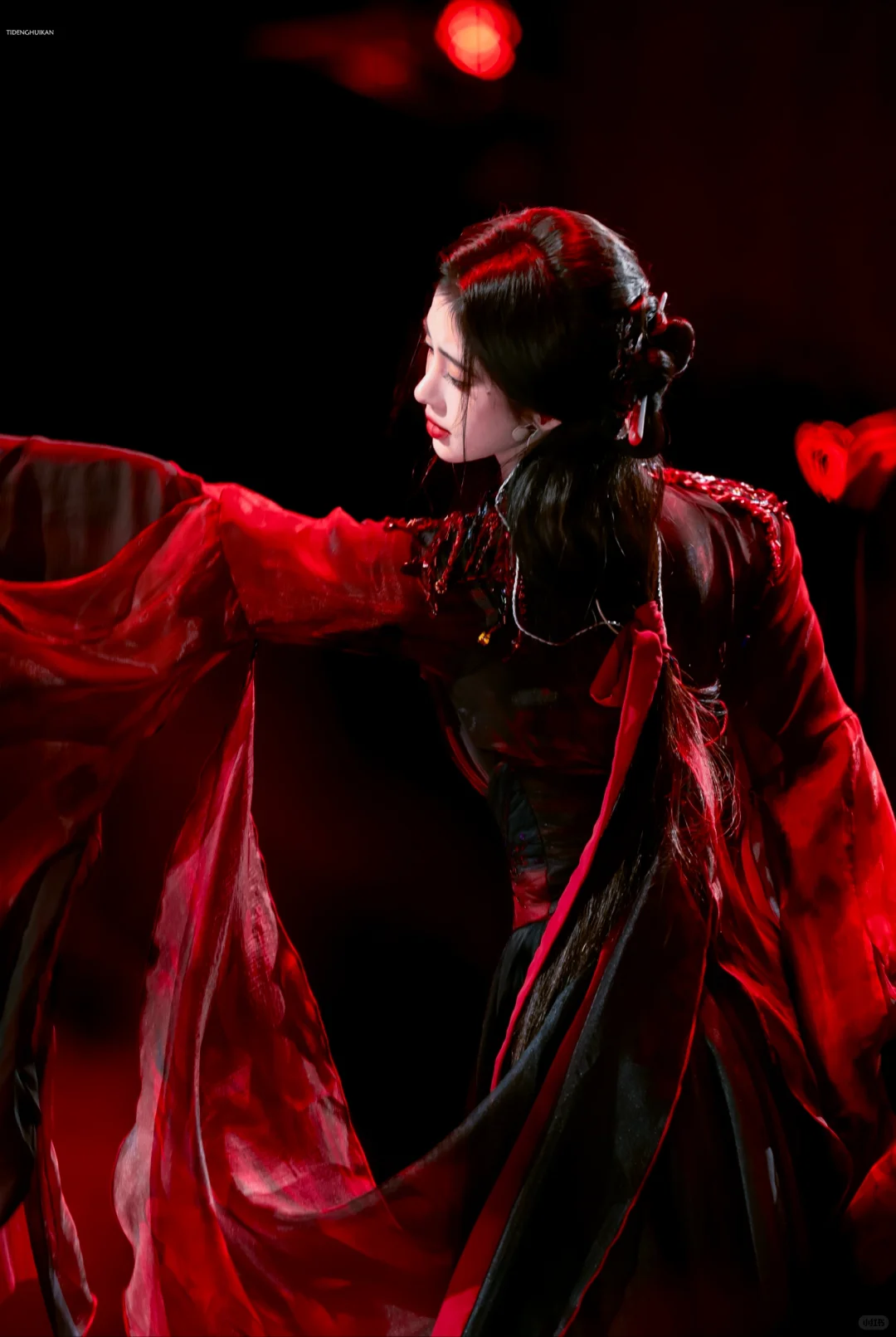 谁懂蒙眼的这个造型