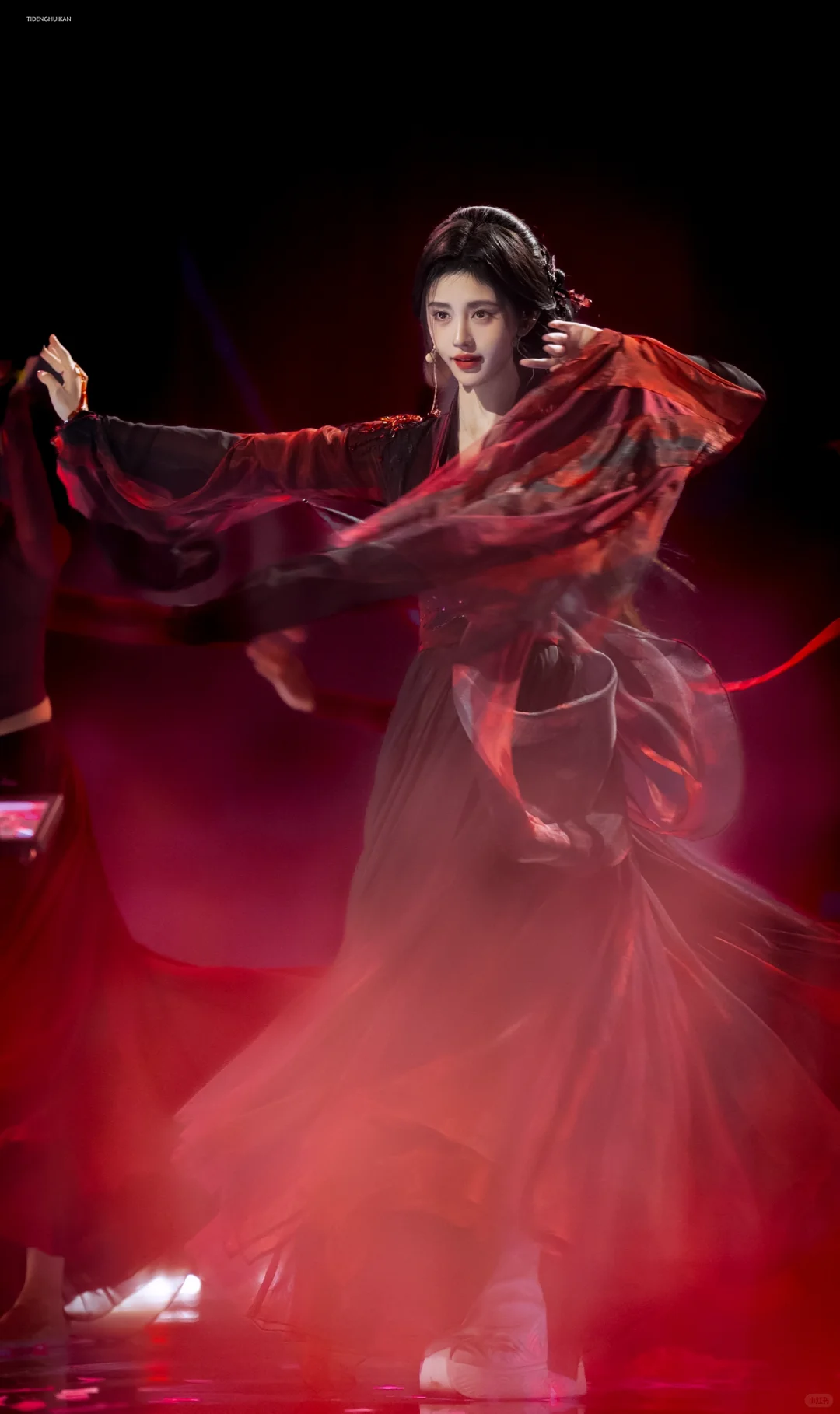 谁懂蒙眼的这个造型