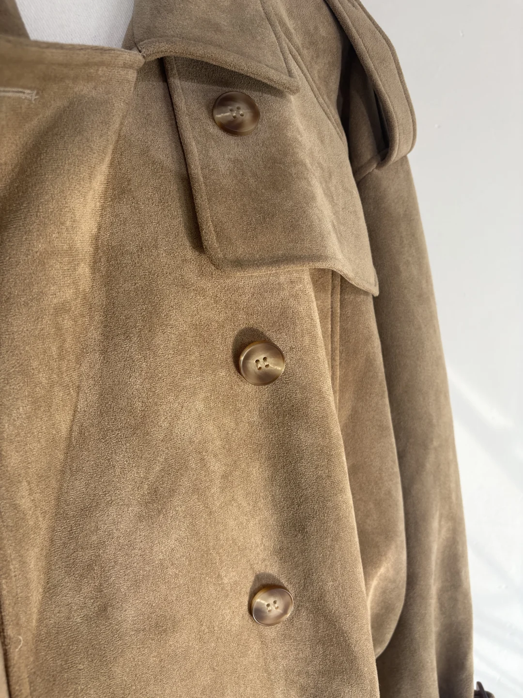 捡漏！大厂版衣，复古风收腰设计感绒外套女