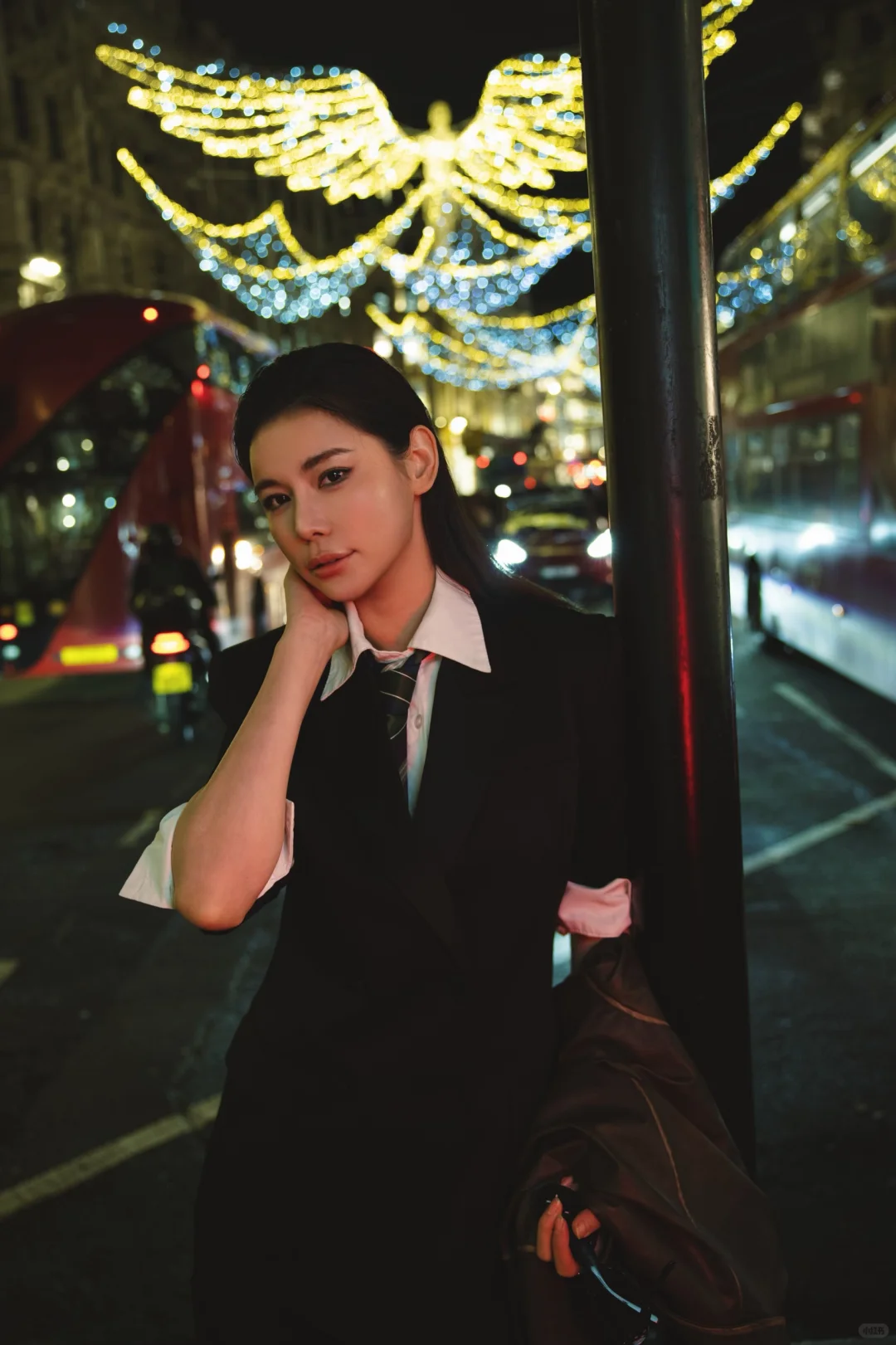 做同款张凌赫女人