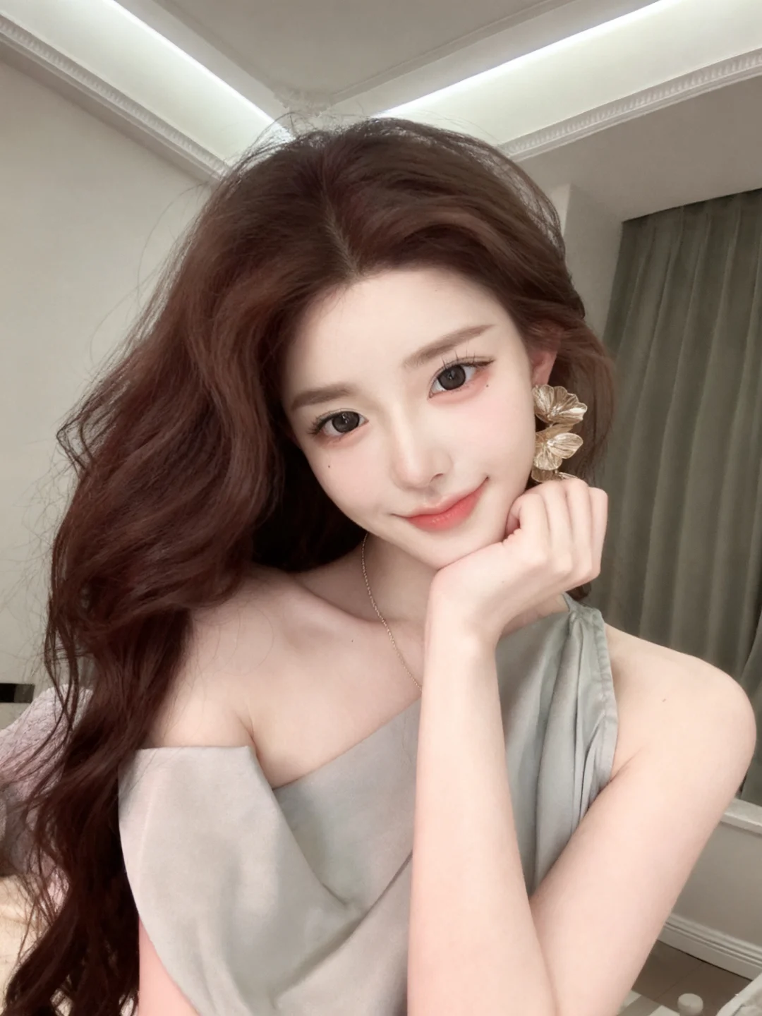 第一次当美女 手都P酸了