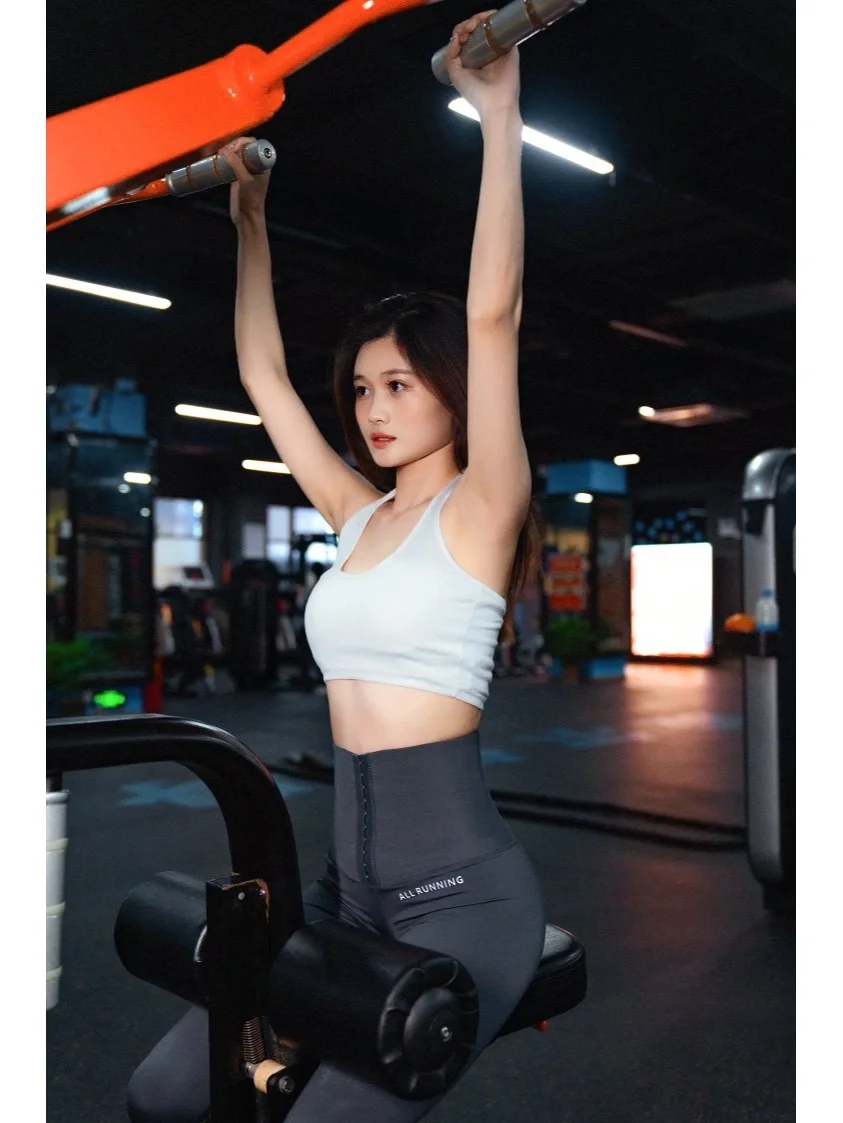 泳池女孩与健身女孩 | 武汉拍照