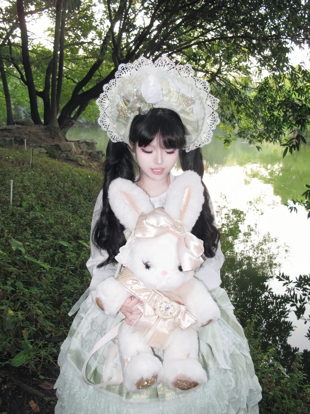 圣诞g若草，在湖边拍的，好美