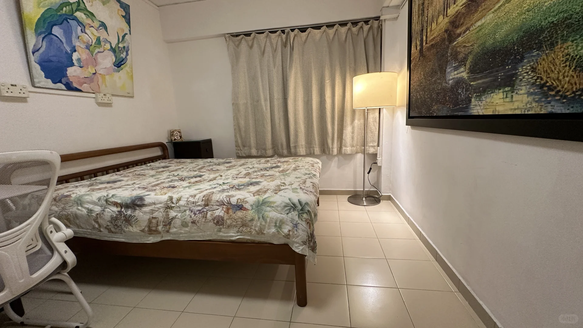 新加坡中心区全女租房间学生交通方便