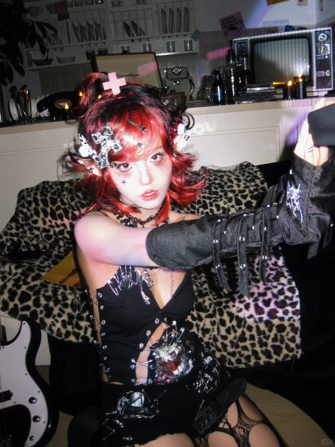 百变小欣～亚比辣妹都给我去学这个姿势！😈