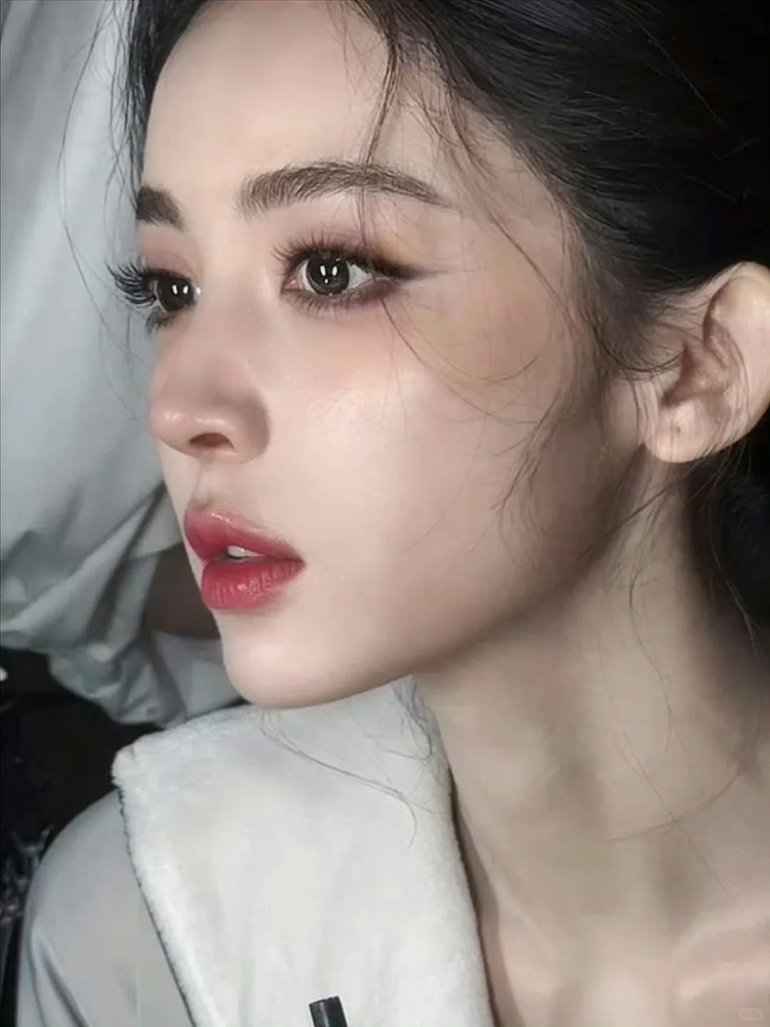 真的会有这么美的脸吗……