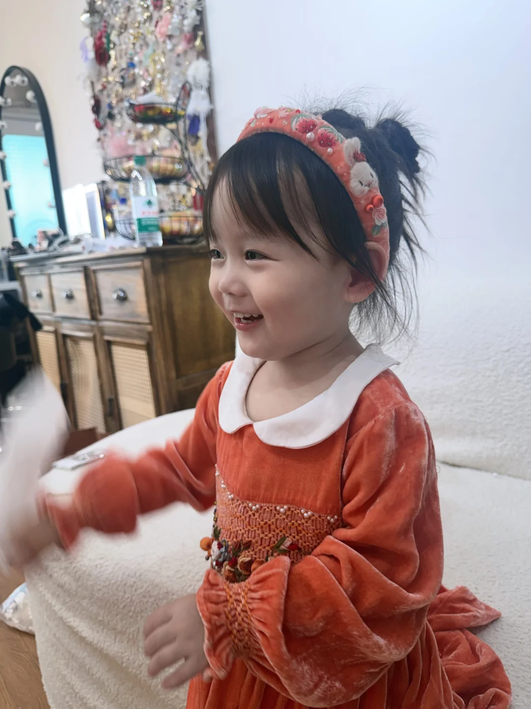 女鹅ootd 小女孩穿上桔裙子有多漂亮✨