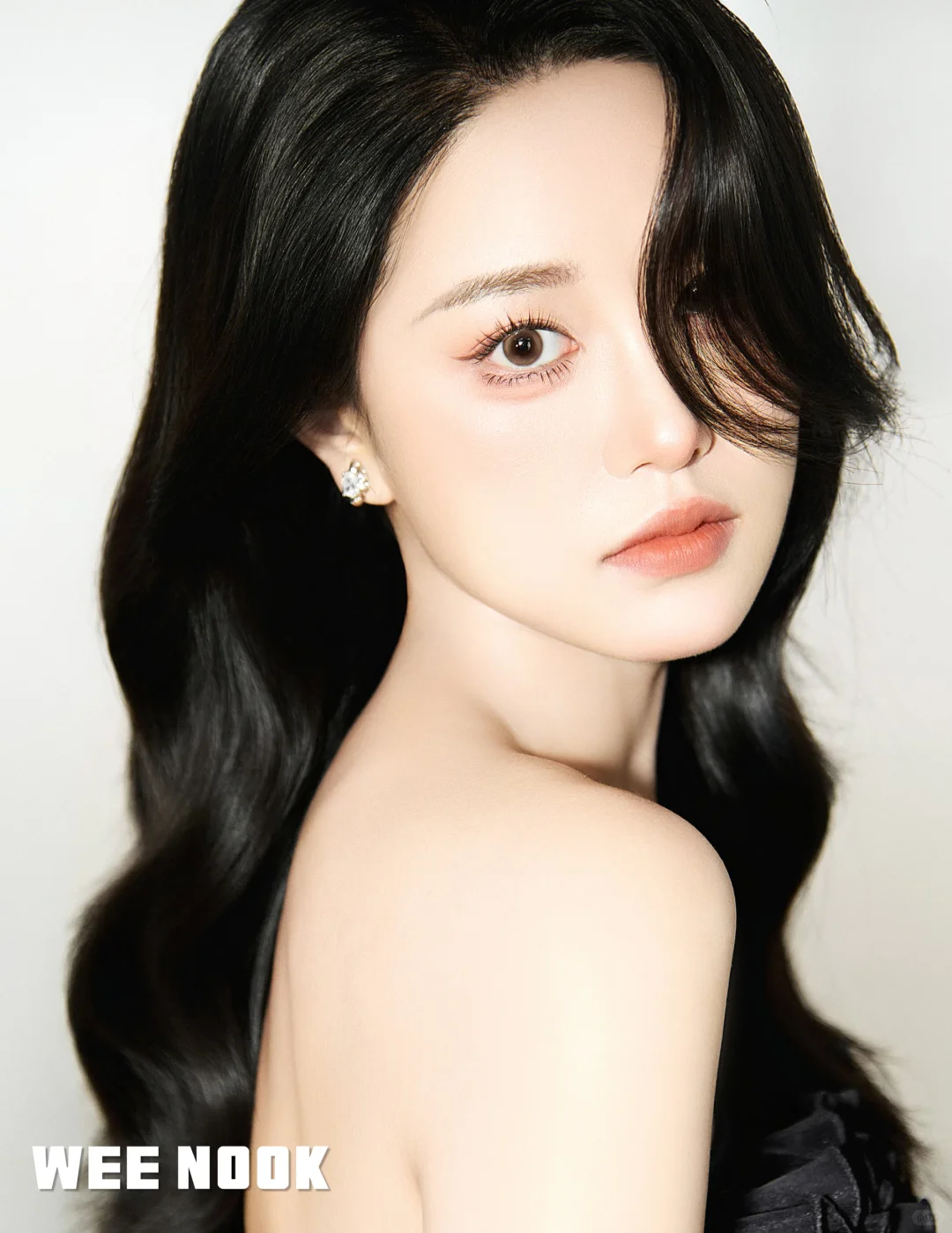 客片分享🖤酷飒高级感简约黑丝纯欲御姐写真