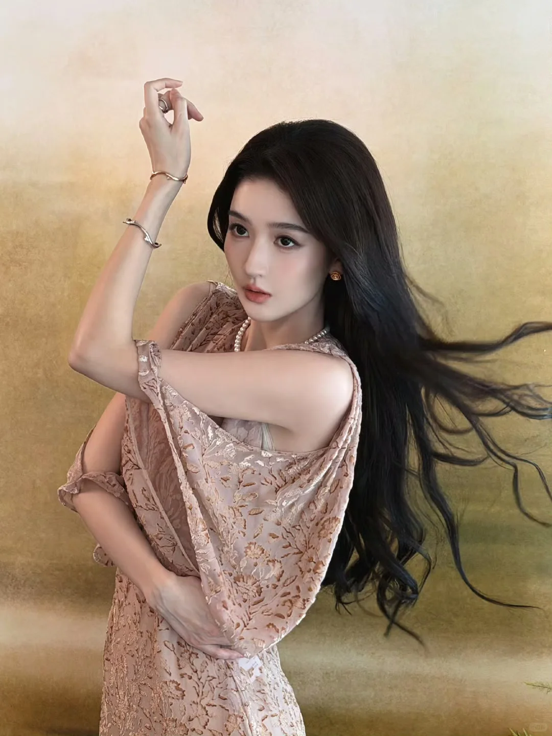 光是氛围感的尽头～人间天使王玉雯