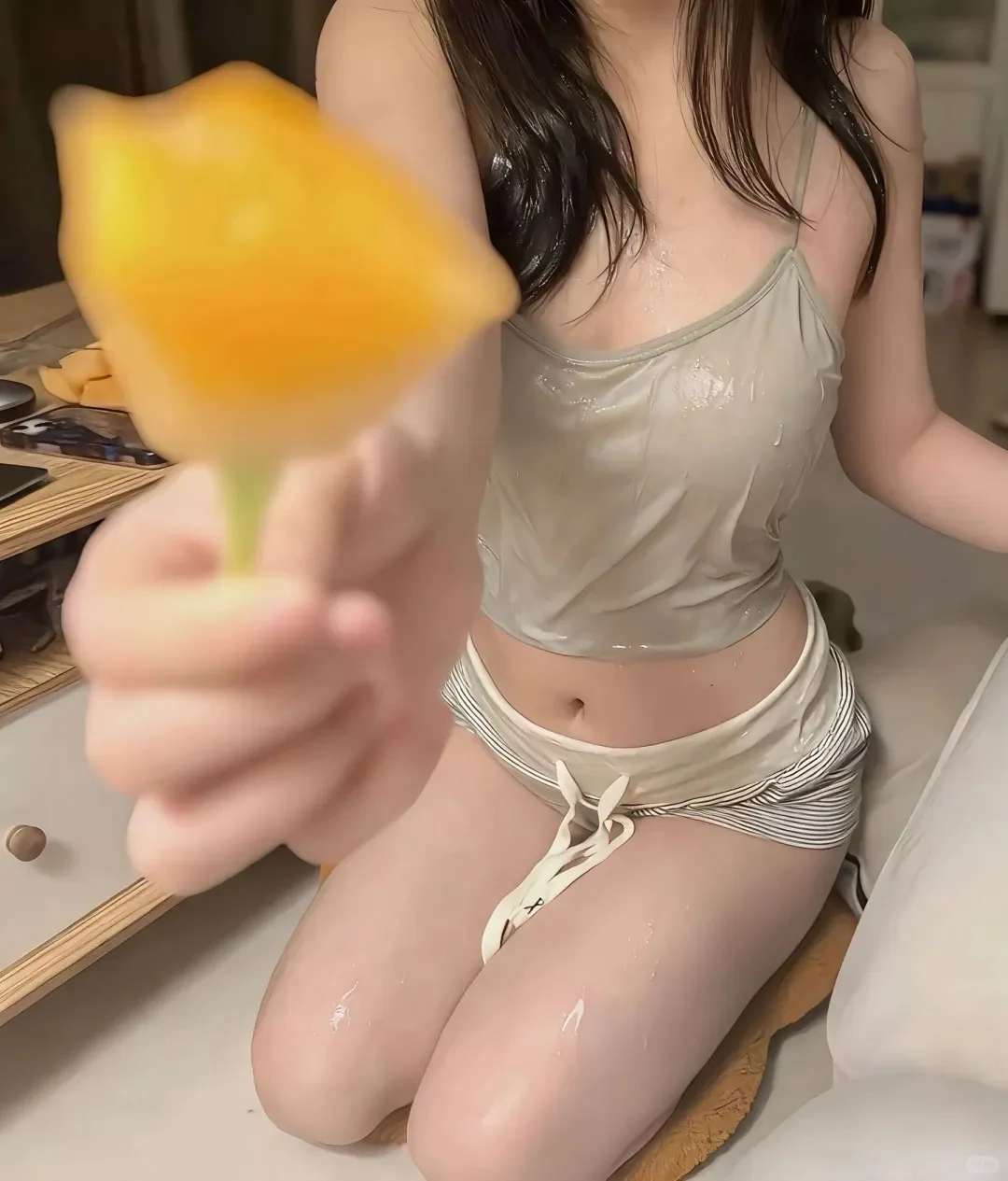 湿哒哒的美女壁纸，湿身美女壁纸