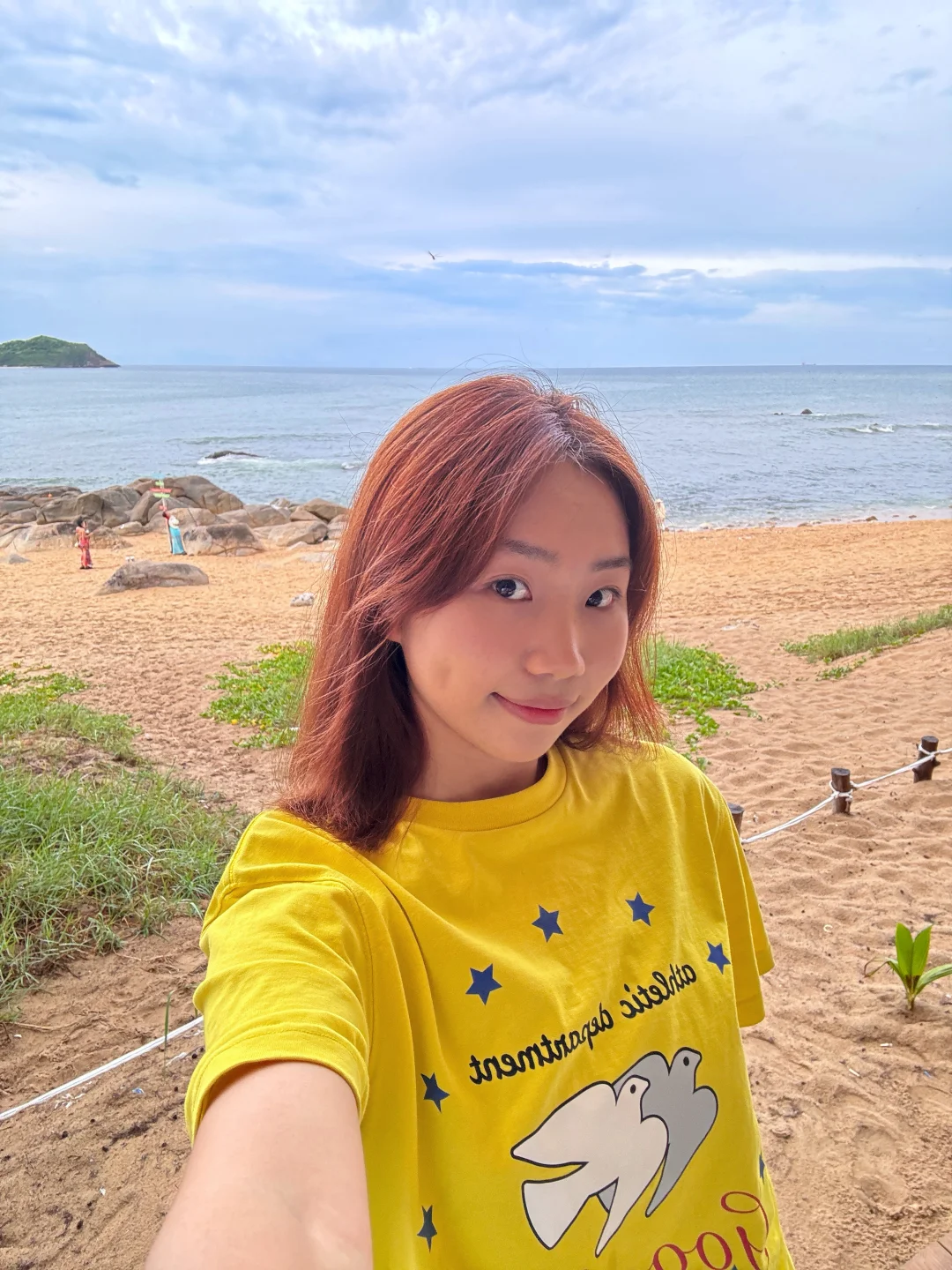 去海边衣服要穿亮爆的！☀️