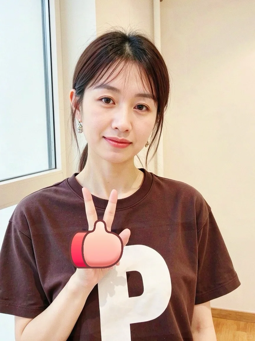 素颜也能一眼大美女