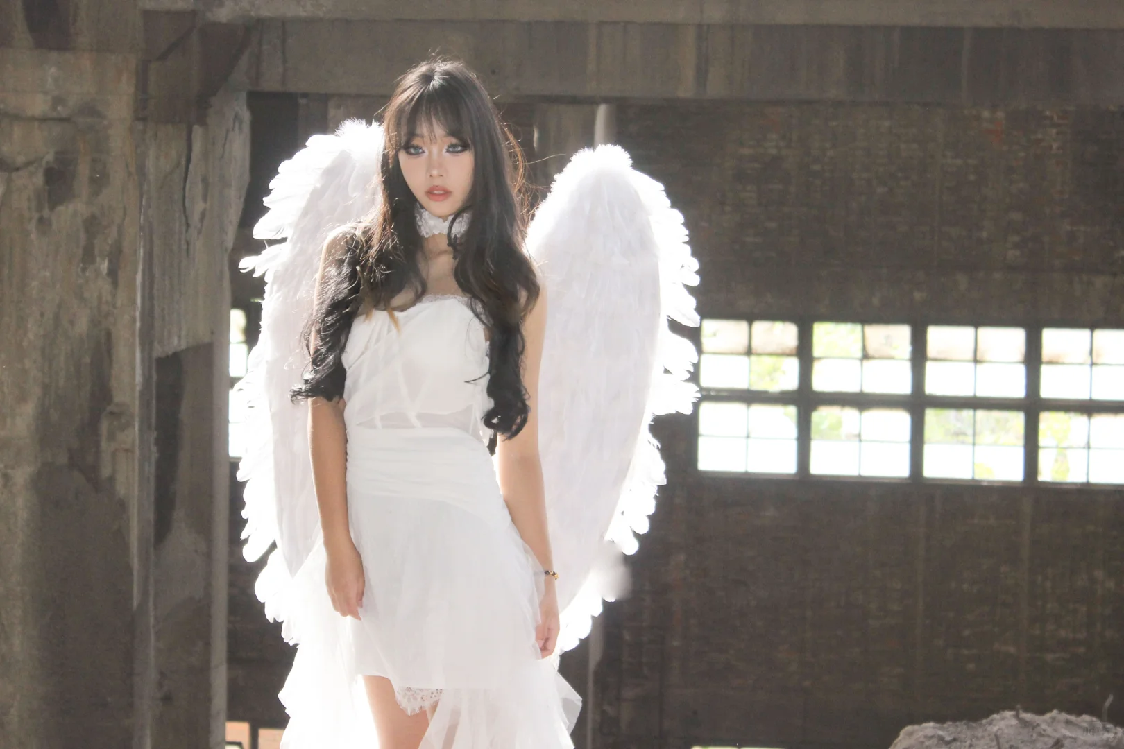 光与影的天使，废弃的废墟～