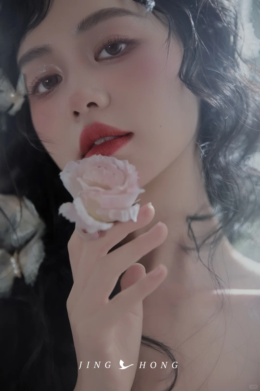 这套写真…朋友圈得屏蔽我妈！😱