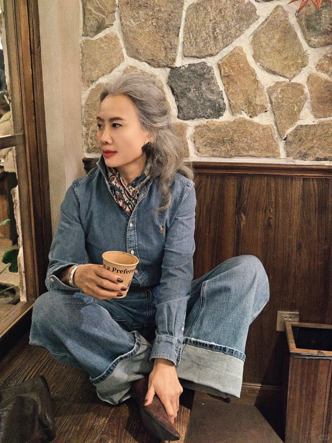 58岁卸下“显年轻”的KPI，真好