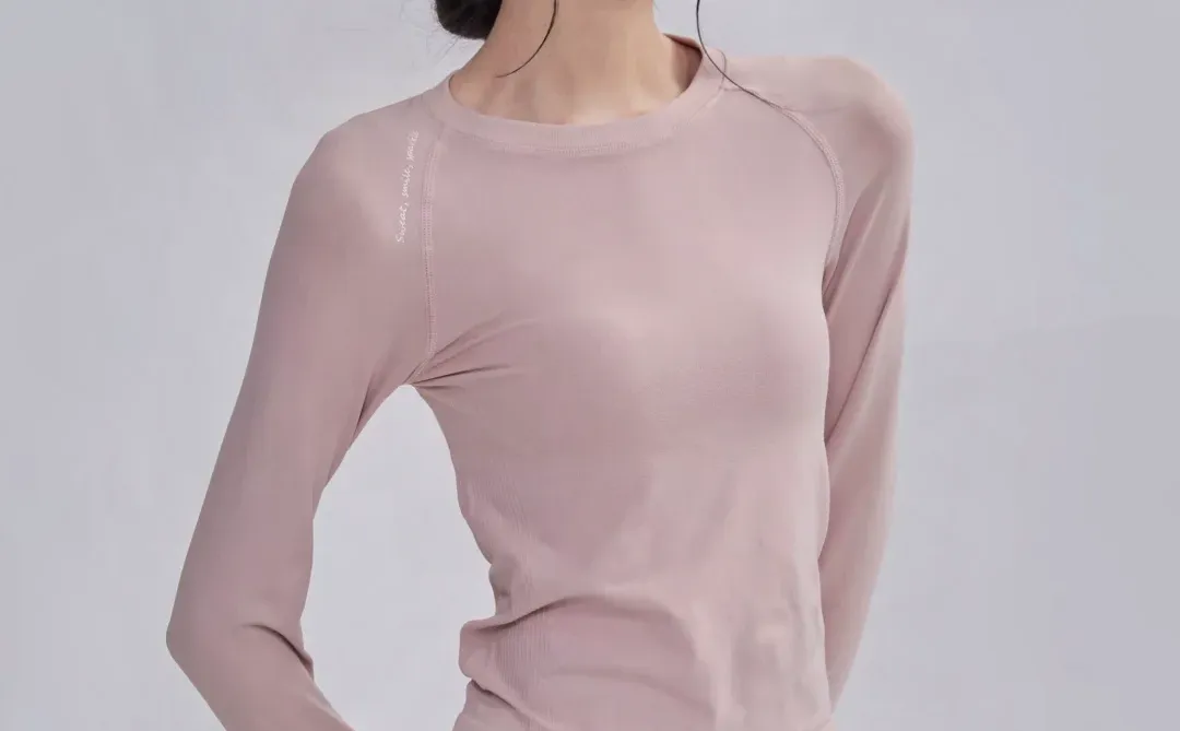 不愧是刚进健身服就被要链接的长袖健身服…