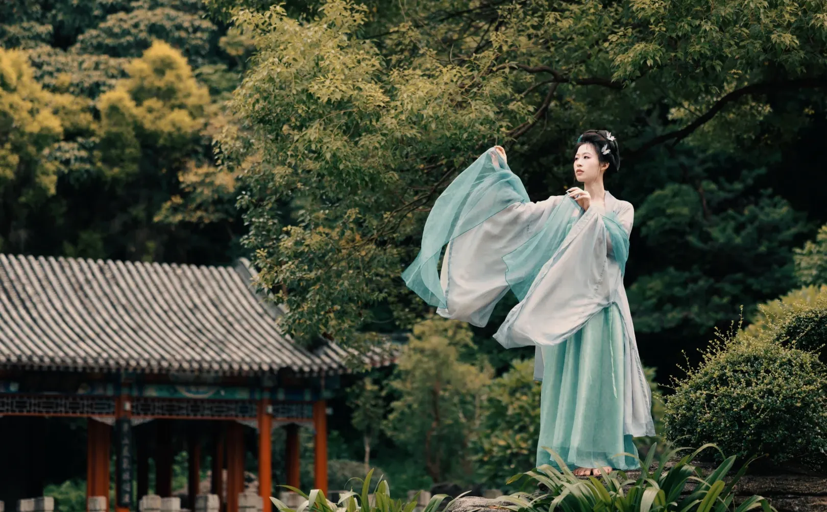 才下眉头，却上心头