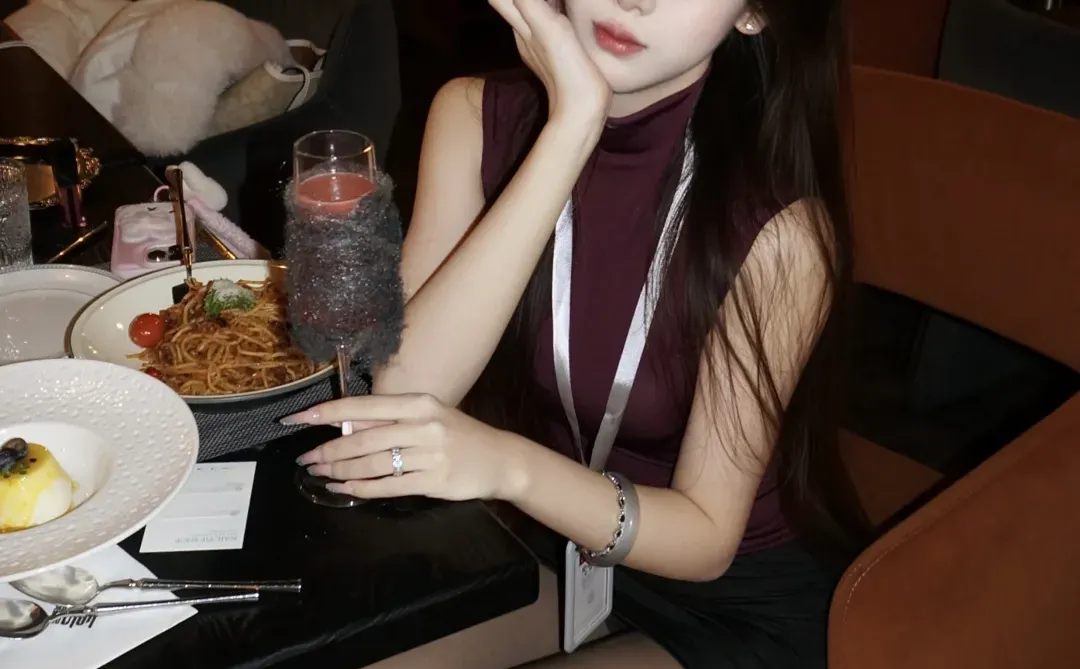 御如反掌 索尼奶昔📸