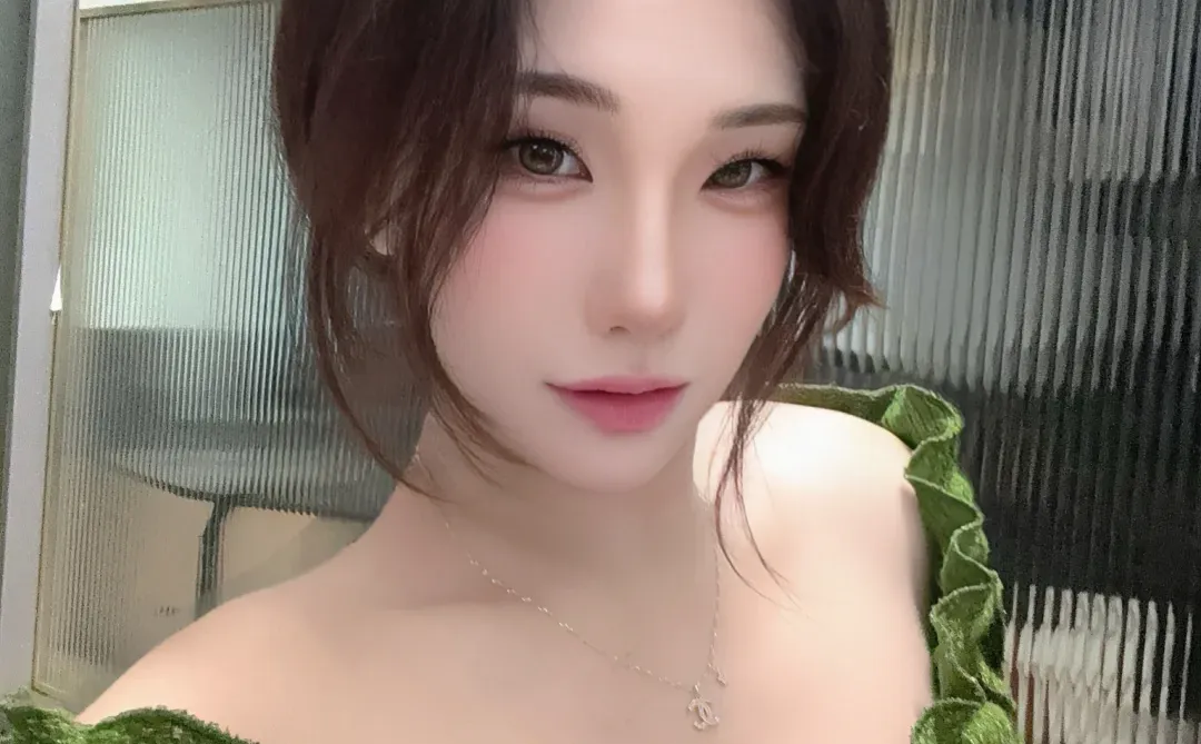 很多人都说我的眼睛~