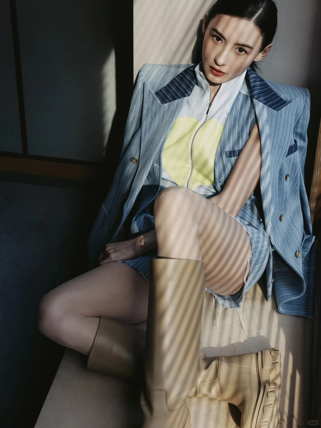 香港女明星玉女张柏芝超薄裸色丝袜娇艳照片