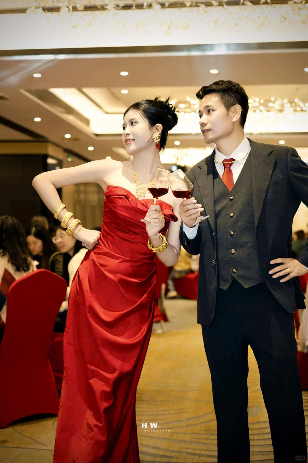 红色、热烈而娇艳