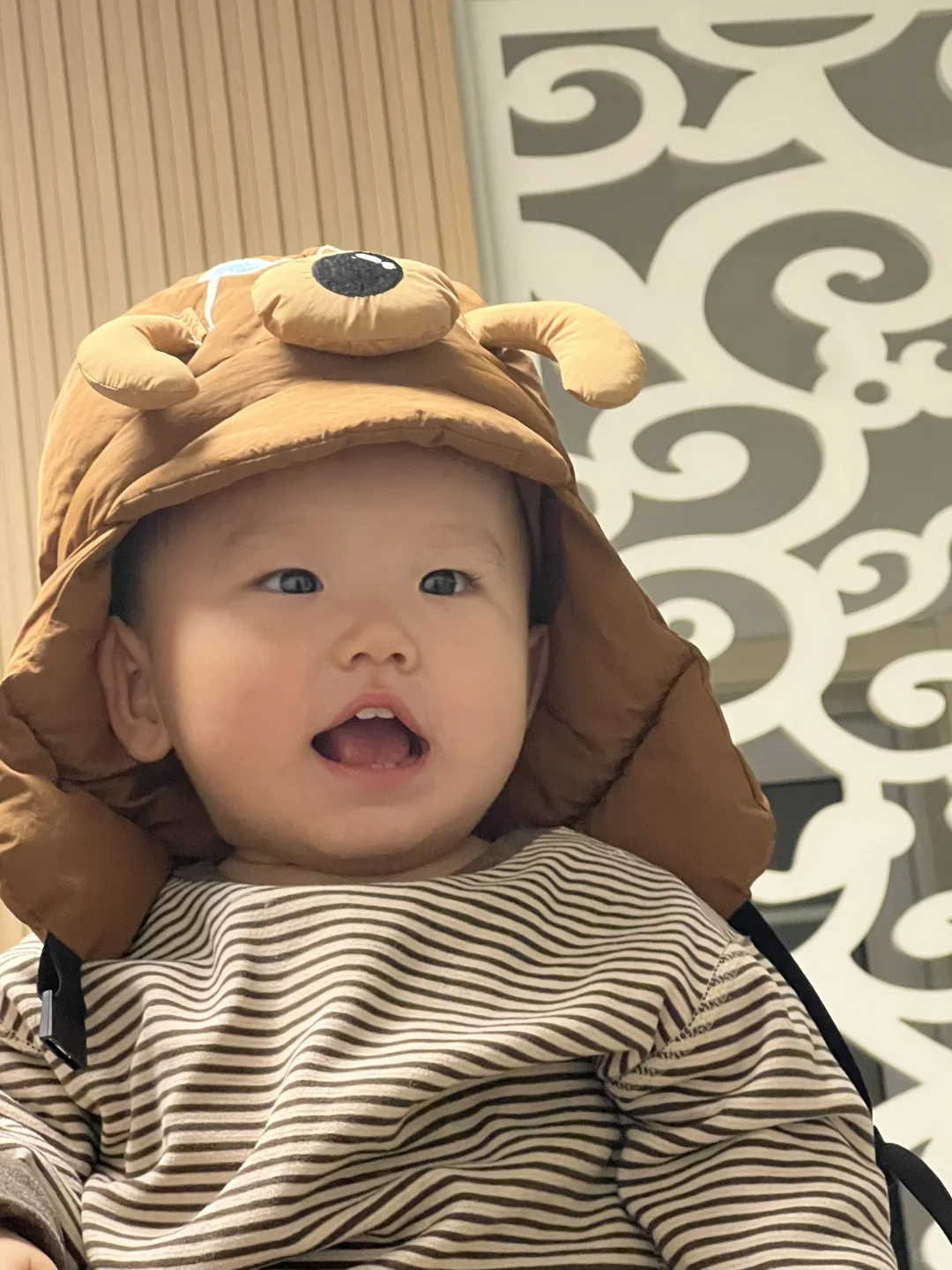 给姨姨们抛个媚眼吧😉