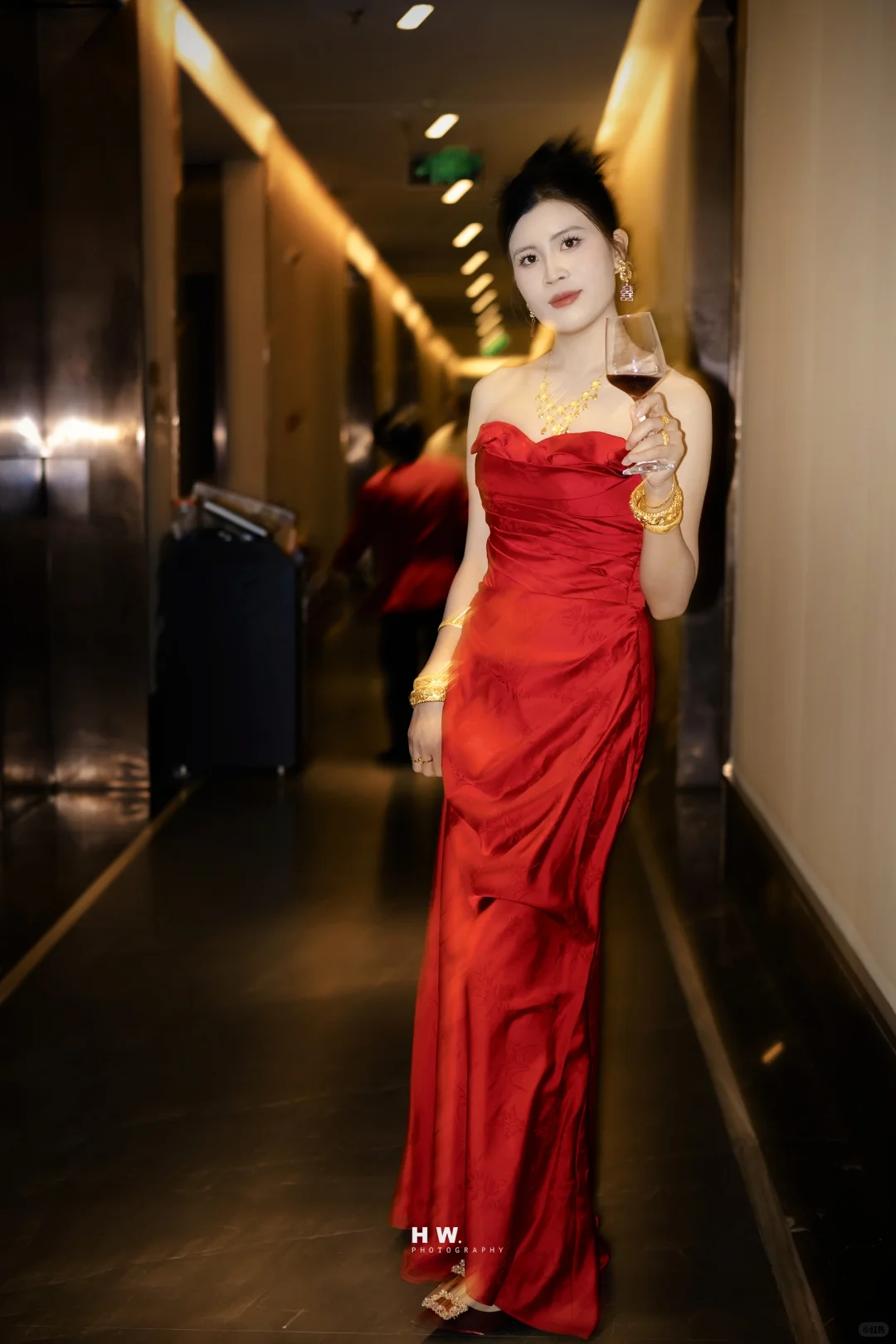 红色、热烈而娇艳