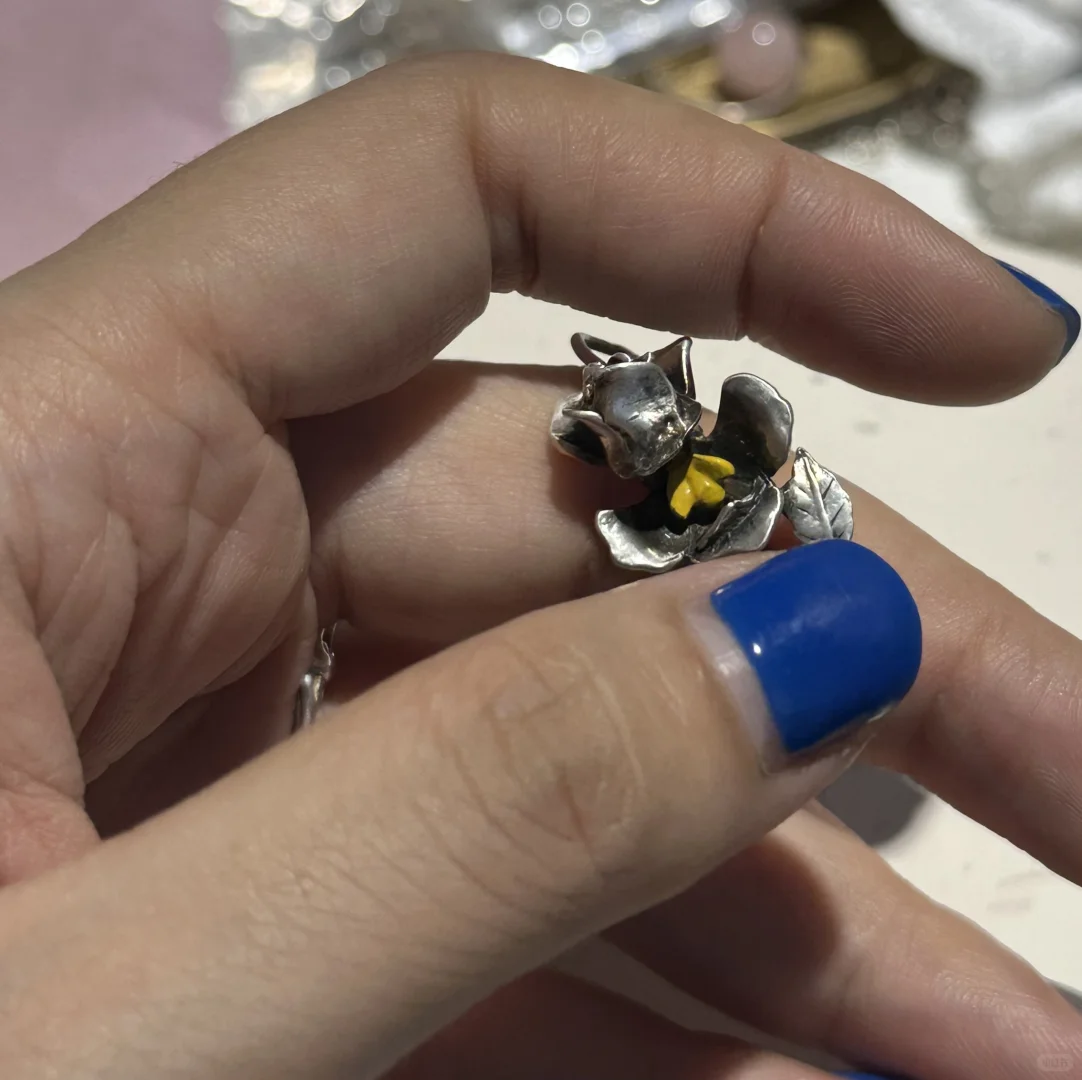 bee～～～🌹🐝🗃️