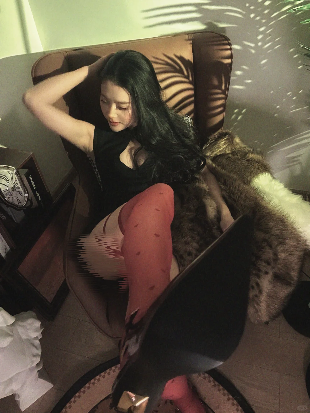 比巴掌先来的是她身上的香气👠