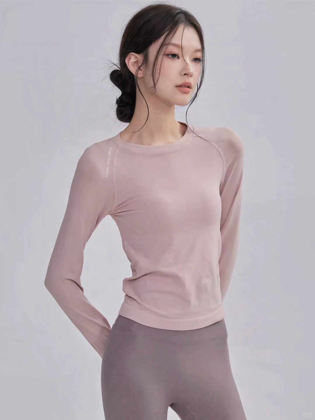 不愧是刚进健身服就被要链接的长袖健身服…