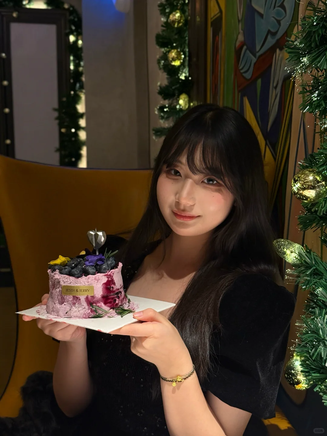 𝐂𝐡𝐚𝐩𝐭𝐞𝐫 𝟏𝟕 𝐛𝐞𝐠𝐢𝐧𝐬·