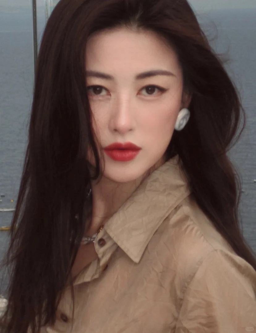 朱珠的美，为何总能让人过目不忘？