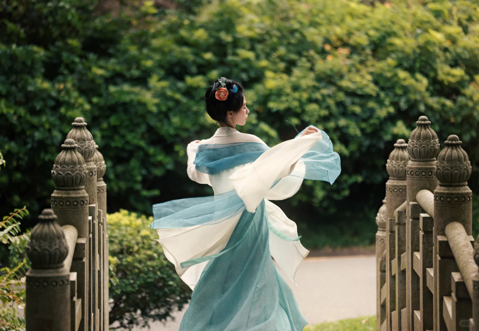 才下眉头，却上心头