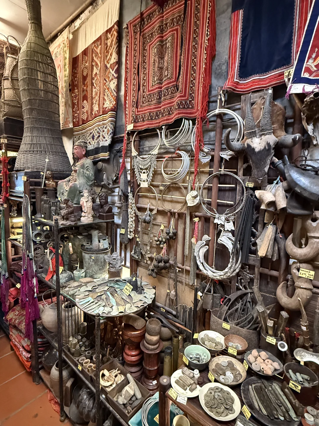 越南🇻🇳河内便宜好逛的vintage古着店